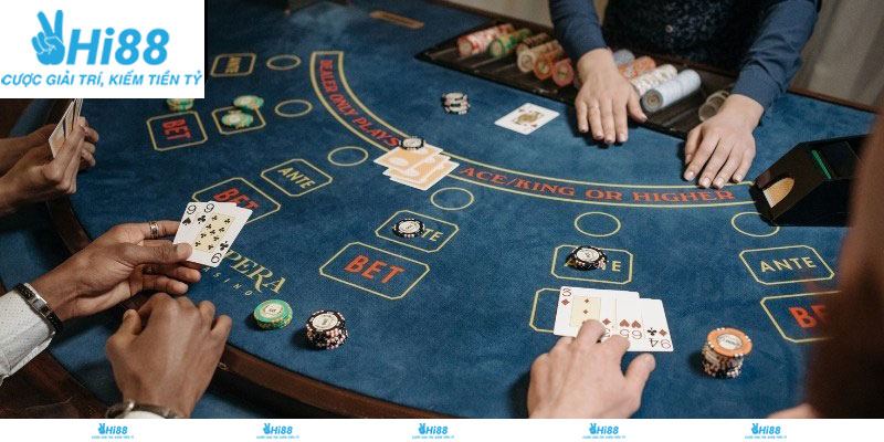 Bí quyết đọc cầu, quản lý vốn hiệu quả khi chơi Baccarat Hi88
